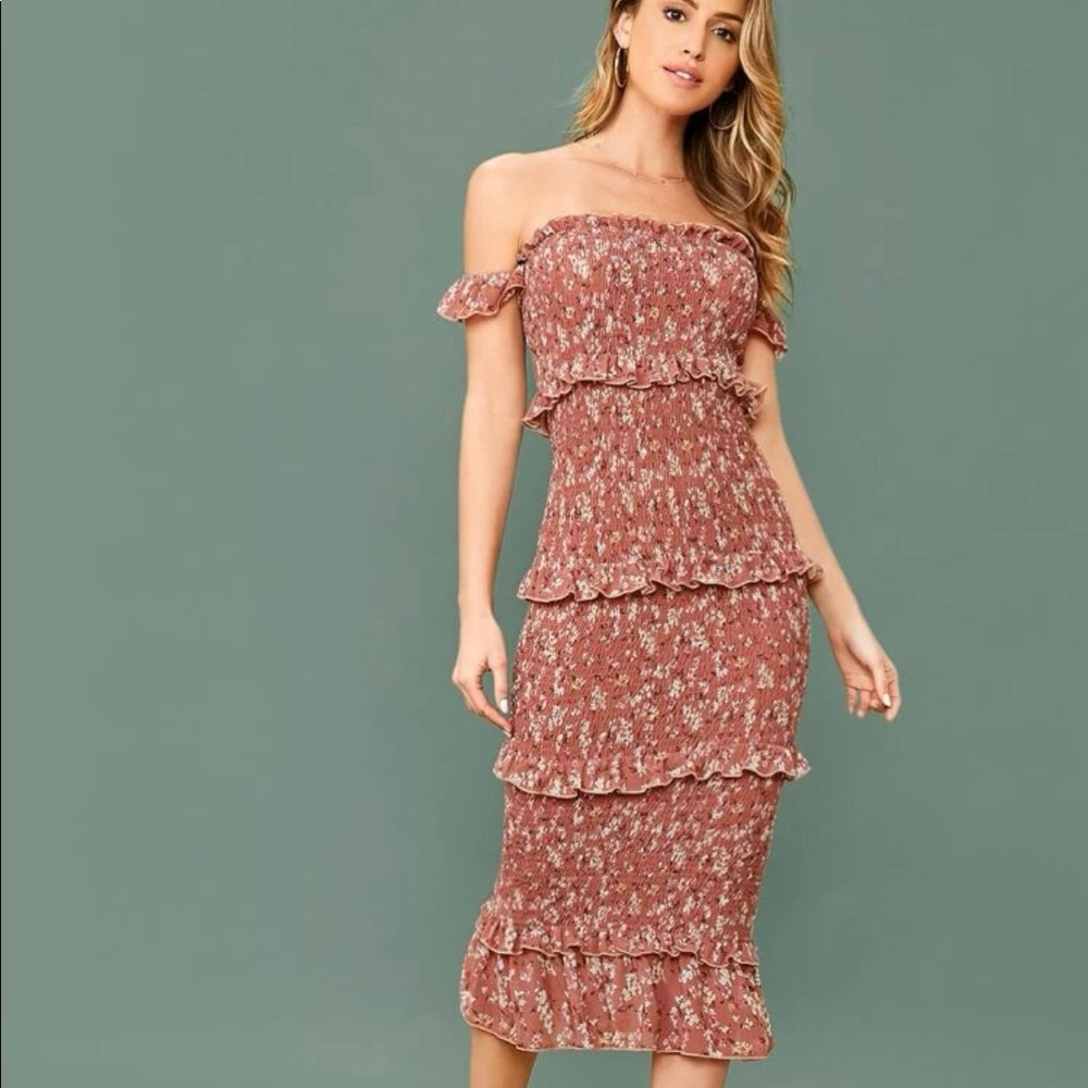 Off the shoulder shirred midi dress